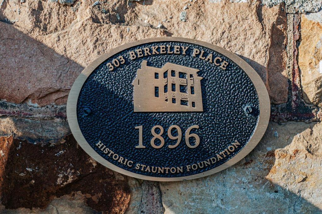 The Historic Berkeley Place Staunton Chambre photo