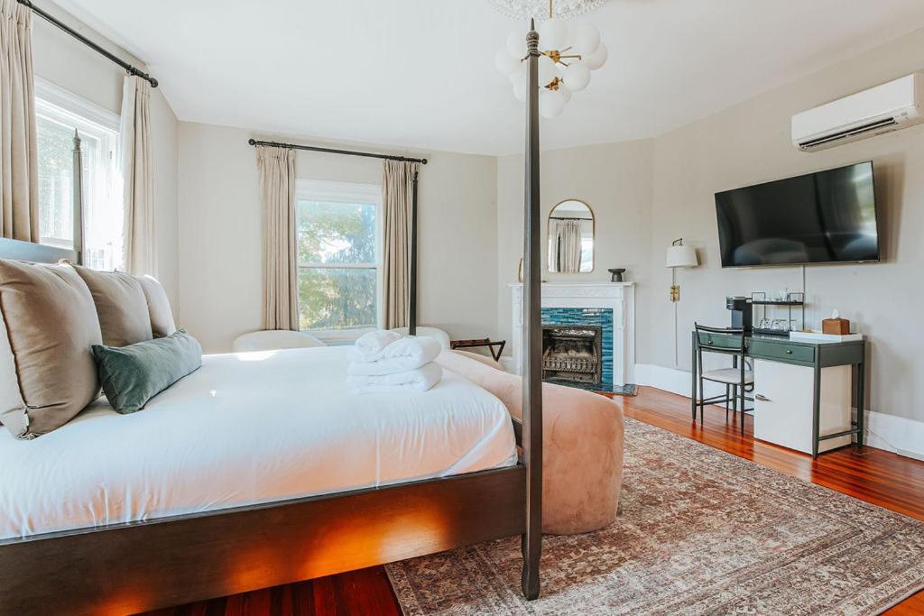 The Historic Berkeley Place Staunton Chambre photo